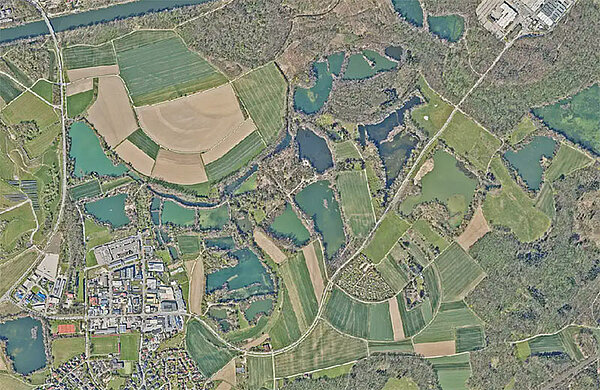 Luftbild von Burlafingen mit der Maybachstraße