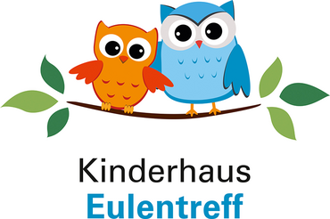 Logo Kinderhaus Eulentreff mit zwei gezeichneten Eulen