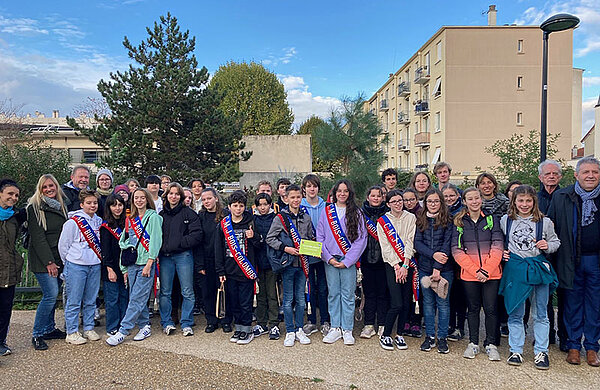 Gruppenfoto mit den Jugendlichen