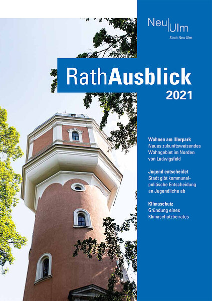 Titelseite des Jahresrückblicks „RathAusblick“ 2021 mit Abbildung des Wasserturms