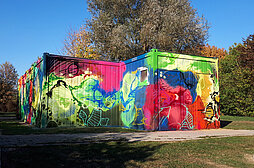 Der Jugendtreff in Pfuhl mit Graffitiwand
