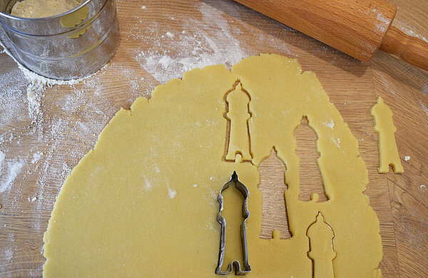 Plätzchenteig mit Wasserturm-Ausstecherle