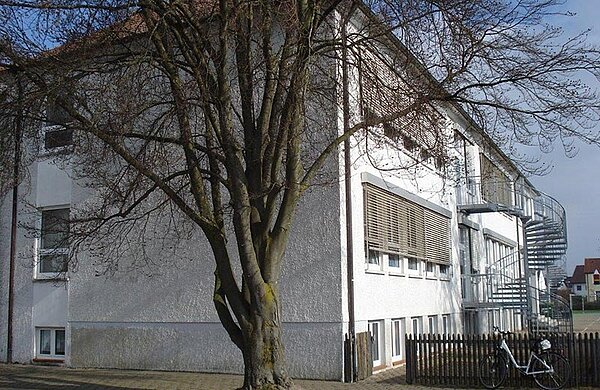 Schulgebäude der Grundschule Burlafingen