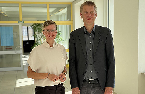 Oberbürgermeisterin Katrin Albsteiger mit Dezernent Jörg Oberle