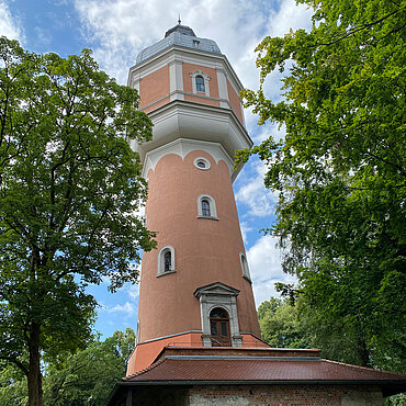 Der Neu-Ulmer Wasserturm von außen