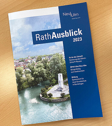 Titelseite Rathausblick 2023