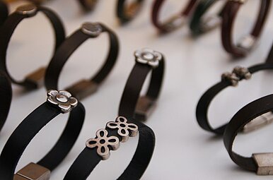 Lederarmbänder