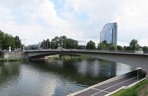 Die Gänstorbrücke zwischen Ulm und Neu-Ulm