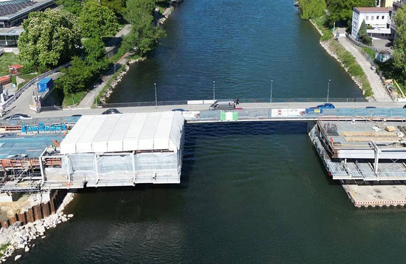 Luftbild von der neuen in Bau befindlichen Gänstorbrücke