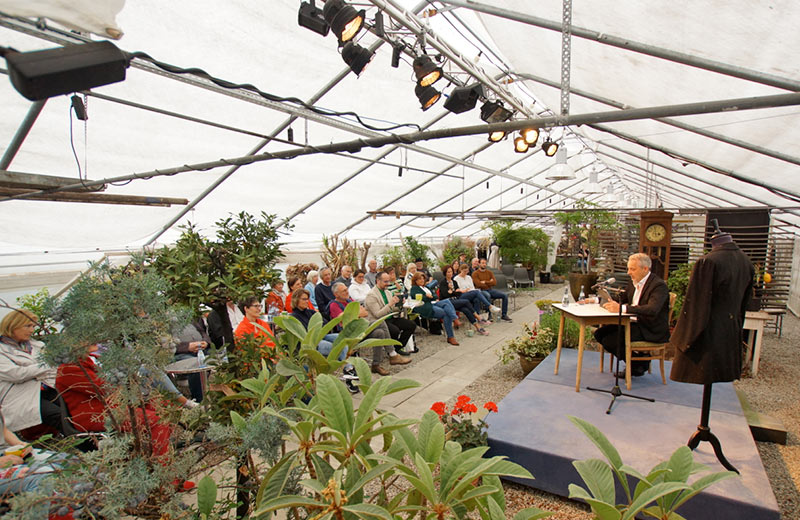 Lesung im Gartenhaus