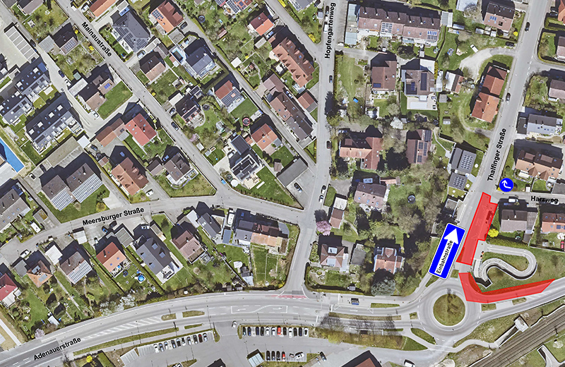 Luftbild mit Baufeld in der Thalfinger Straße und Adenauerstraße und Einbahnstraßenregelung in der Thalfinger Straße