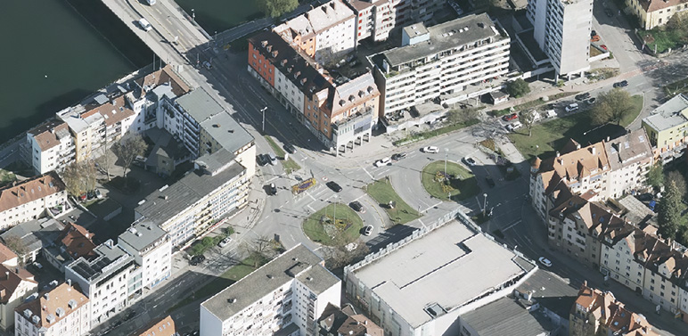 Luftbild vom Augsburger-Tor-Platz und der Brückenstraße
